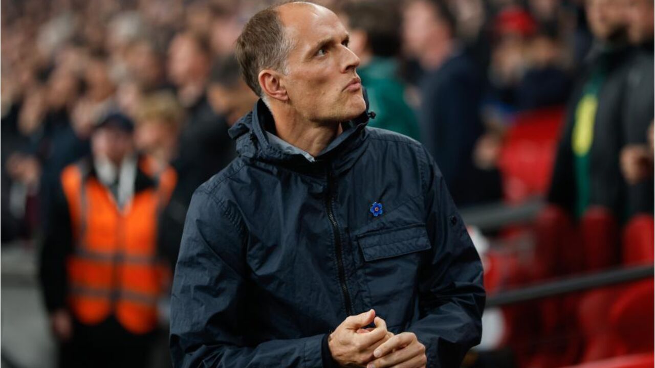 Thomas Tuchel assiste ao jogo Letónia-Inglaterra