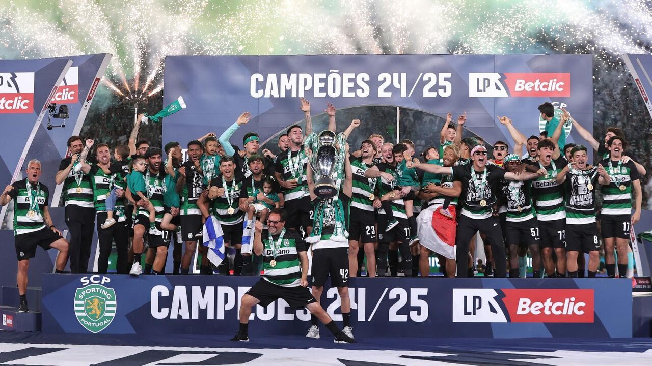 Sporting celebra a conquista do bicampeonato