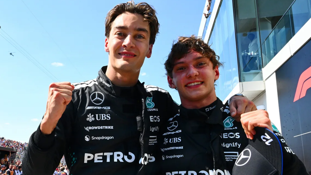 George Russell e Kimi Antonelli, os pilotos da Mercedes para 2026