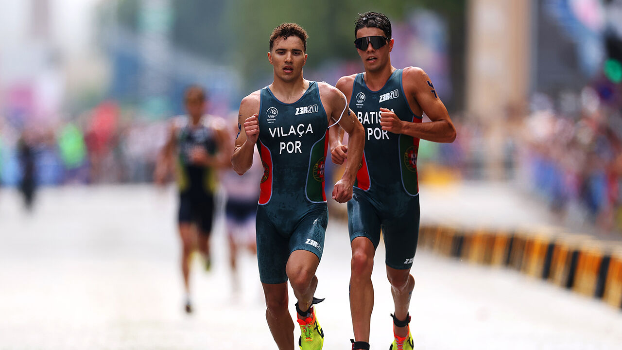 Vasco Vilaça e João Nuno Batista competem no Mundial de triatlo em Wollongong, Austrália