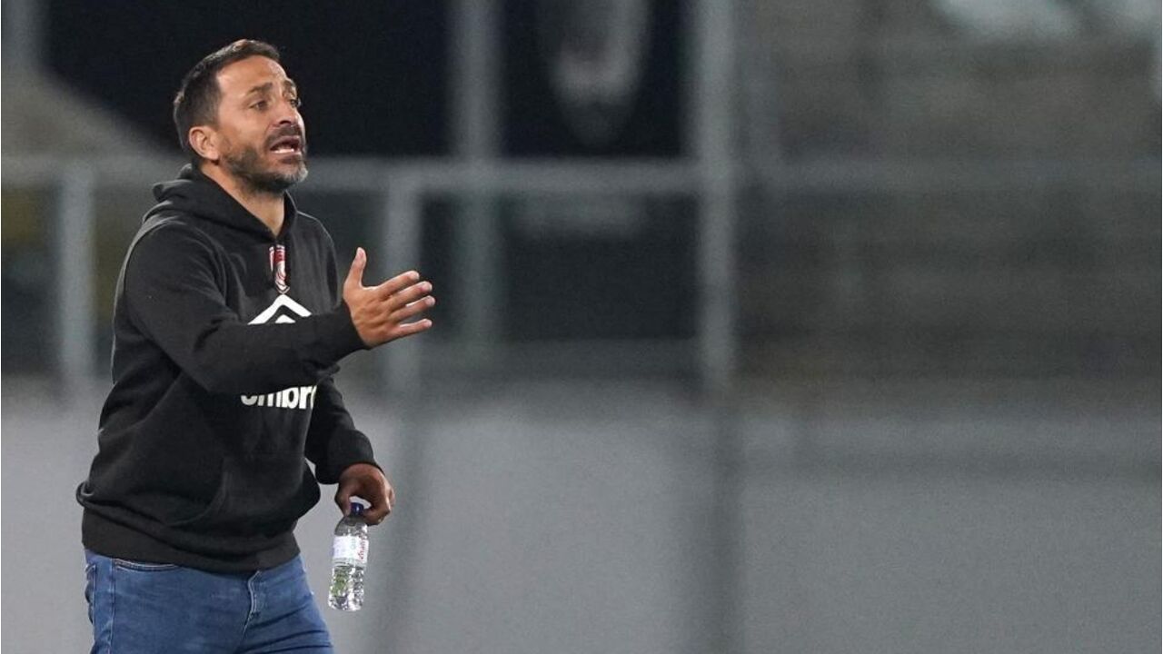 Santa Clara defronta o Sp. Espinho na Taça de Portugal