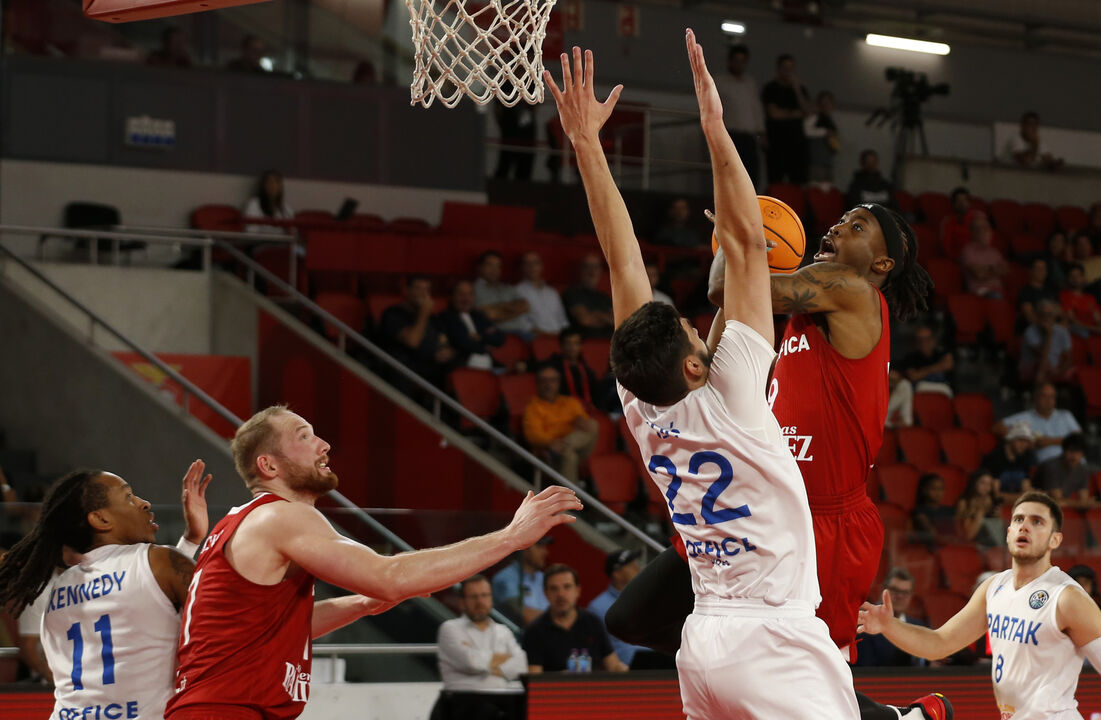 Benfica perde com Spartak Subotica na Liga dos Campeões de basquetebol