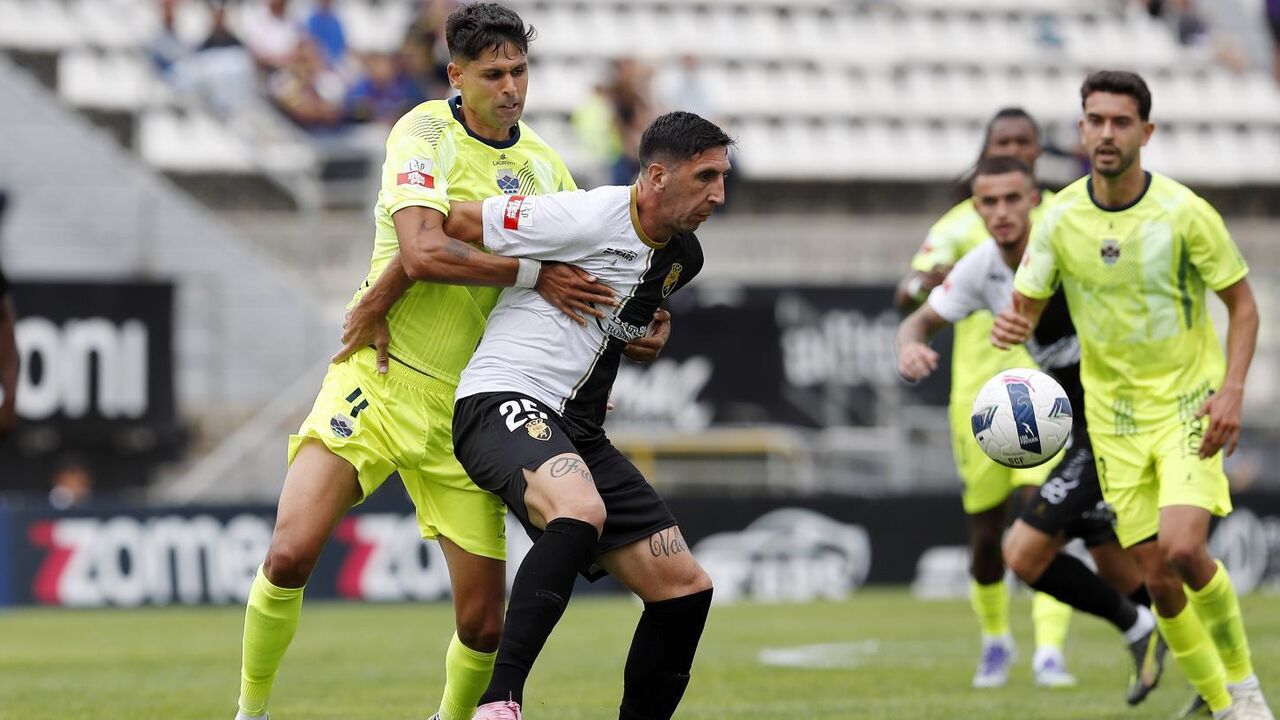 Bruno Rodrigues em ação pelo Chaves