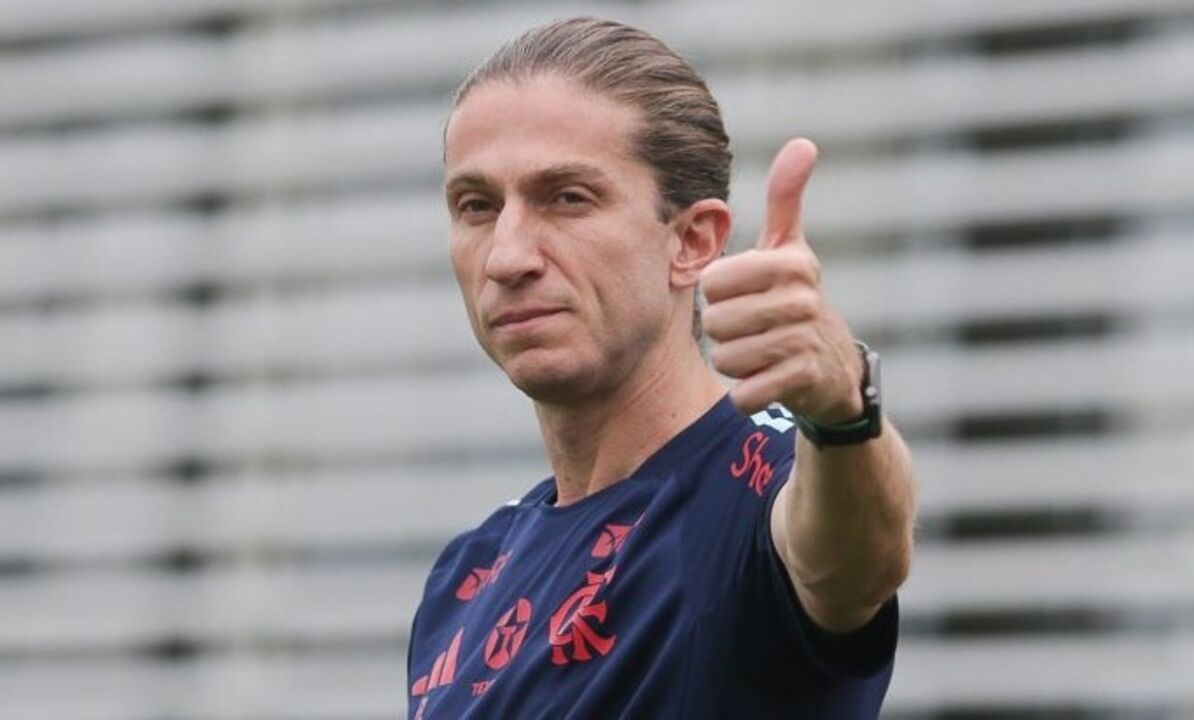 Jorge Mendes confiante na renovação de Filipe Luís com o Flamengo