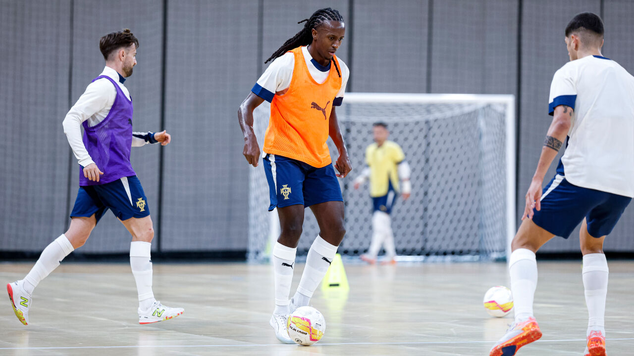 Silvestre no treino da Seleção em Riga 