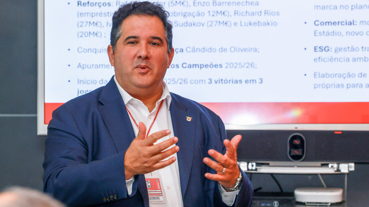 Nuno Catarino aborda reforços, contas e metas do Benfica