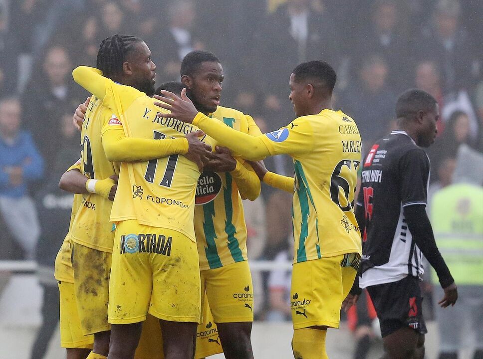 Tondela vence Vila Real por 5-1 na Taça de Portugal, com golos de Yefrei Rodríguez e Yarlen
