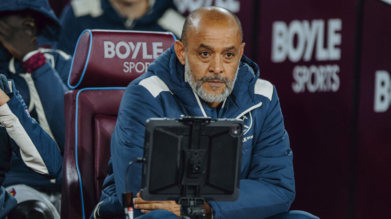 Nuno Espírito Santo no banco do West Ham