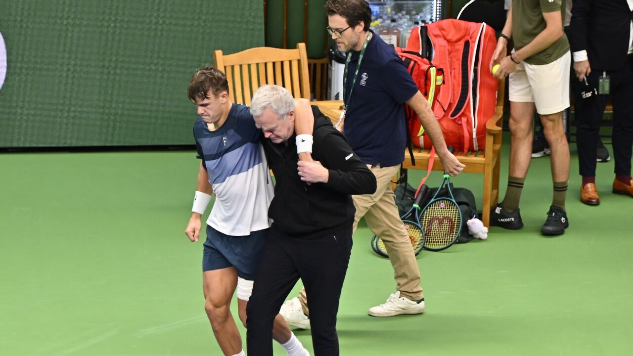 Holger Rune lesionado: mãe arrasa antigo ciclista por críticas à preparação física