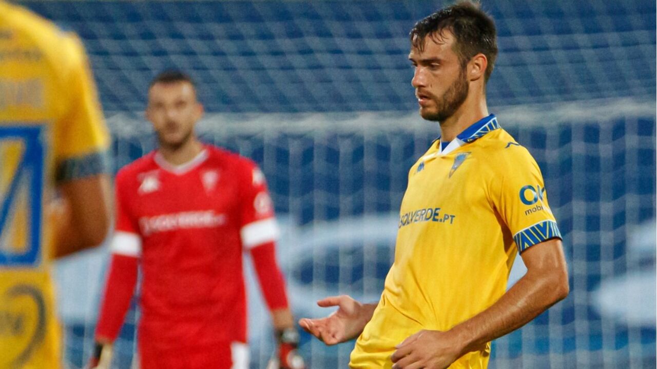 Ferro em ação no jogo da Taça de Portugal com o Belenenses