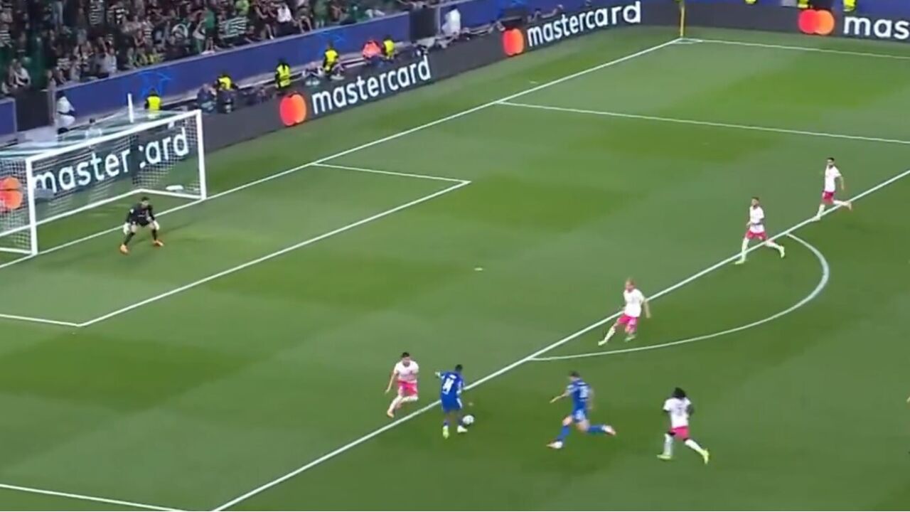 Igor Paixão marca golo em Alvalade durante o jogo Sporting-Marselha