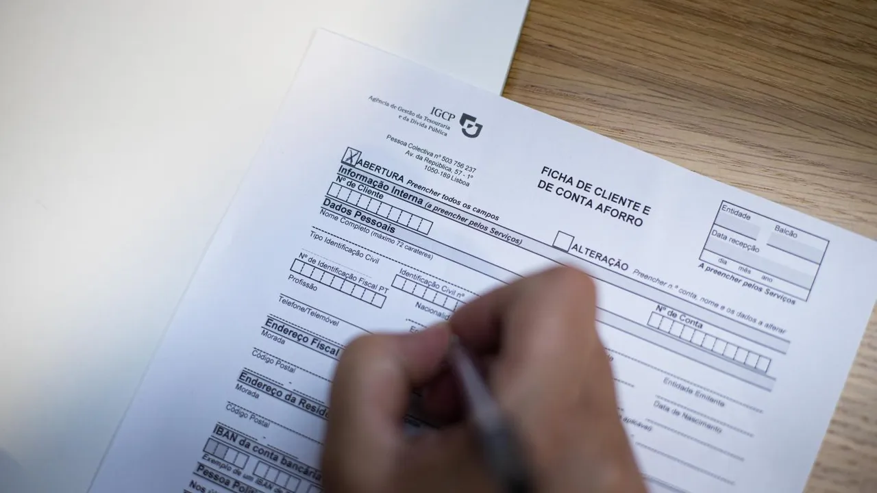 As poupanças das famílias em certificados de aforro já ultrapassam os 39 mil milhões de euros