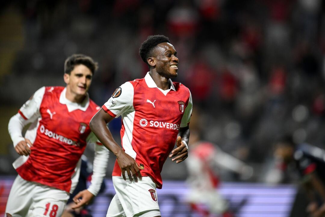 Dorgeles celebra um dos golos frente ao Estrela Vermelha