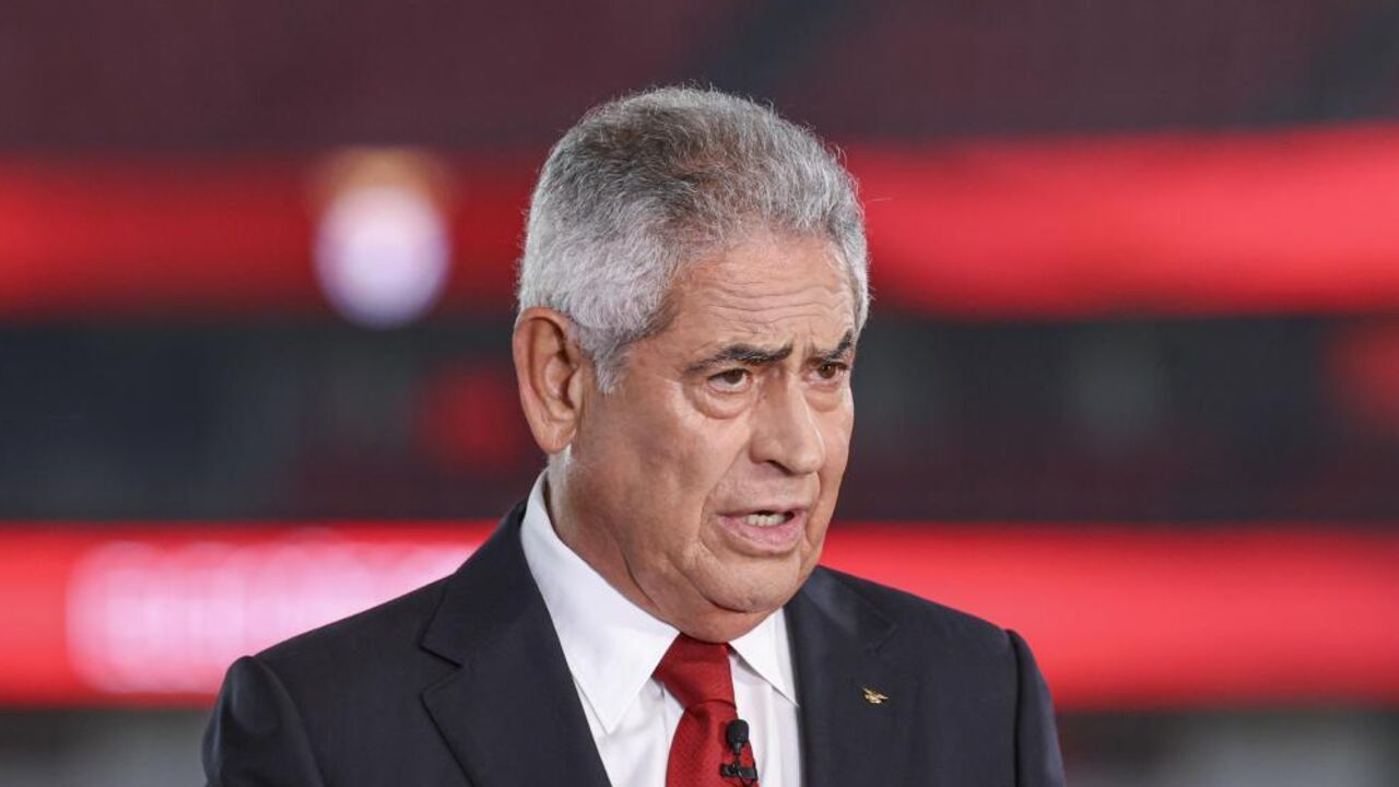 Luís Filipe Vieira durante a entrevista na BTV