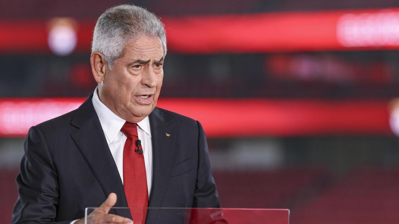 Luís Filipe Vieira durante a entrevista na BTV