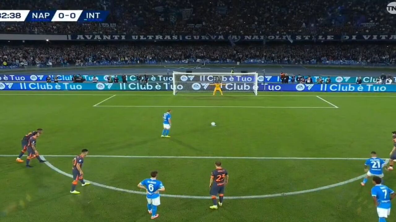 Napoli e Inter empatam 0-0 aos 32 minutos de jogo