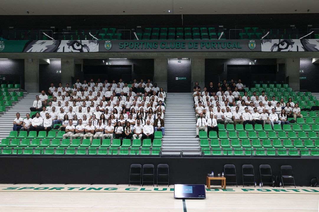 Frederico Varandas marca presença em formação na Academia do Sporting, no Pavilhão João Rocha