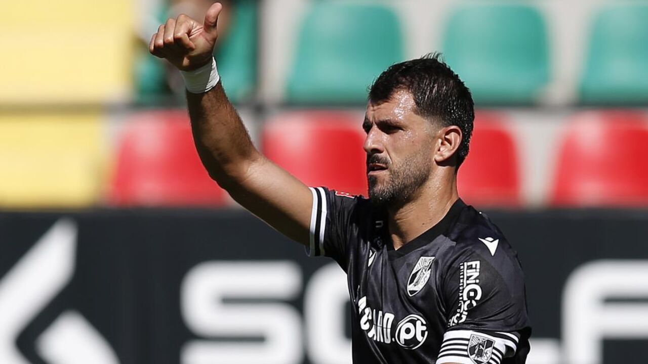 Nélson Oliveira, V. Guimarães