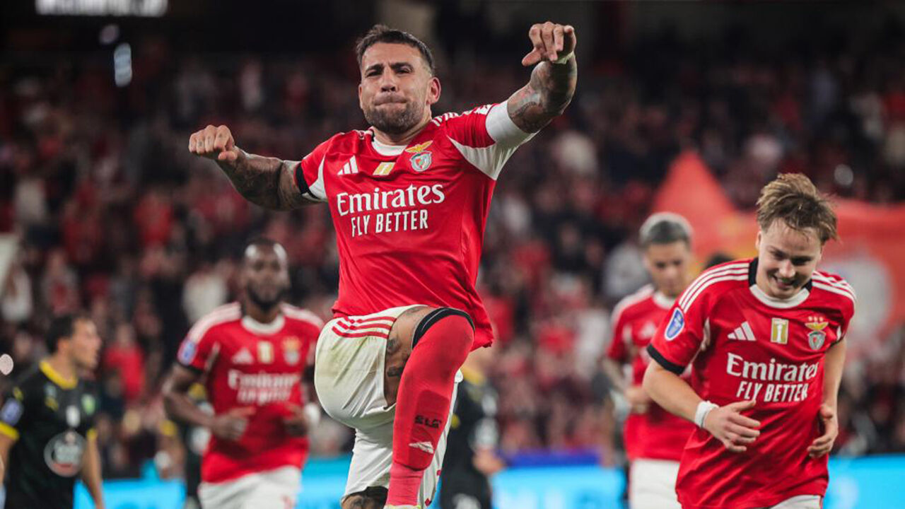 Otamendi celebra marca histórica no Benfica, igualando Gaitán e Salvio