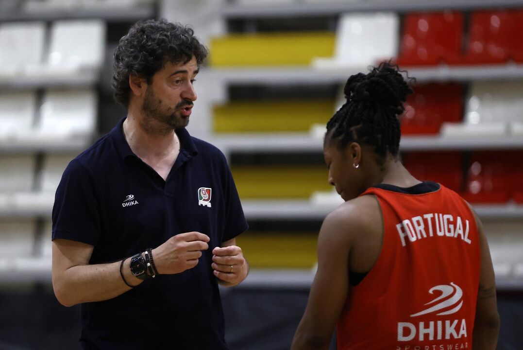 O selecionador nacional de basquetebol feminino, Ricardo Vasconcelos