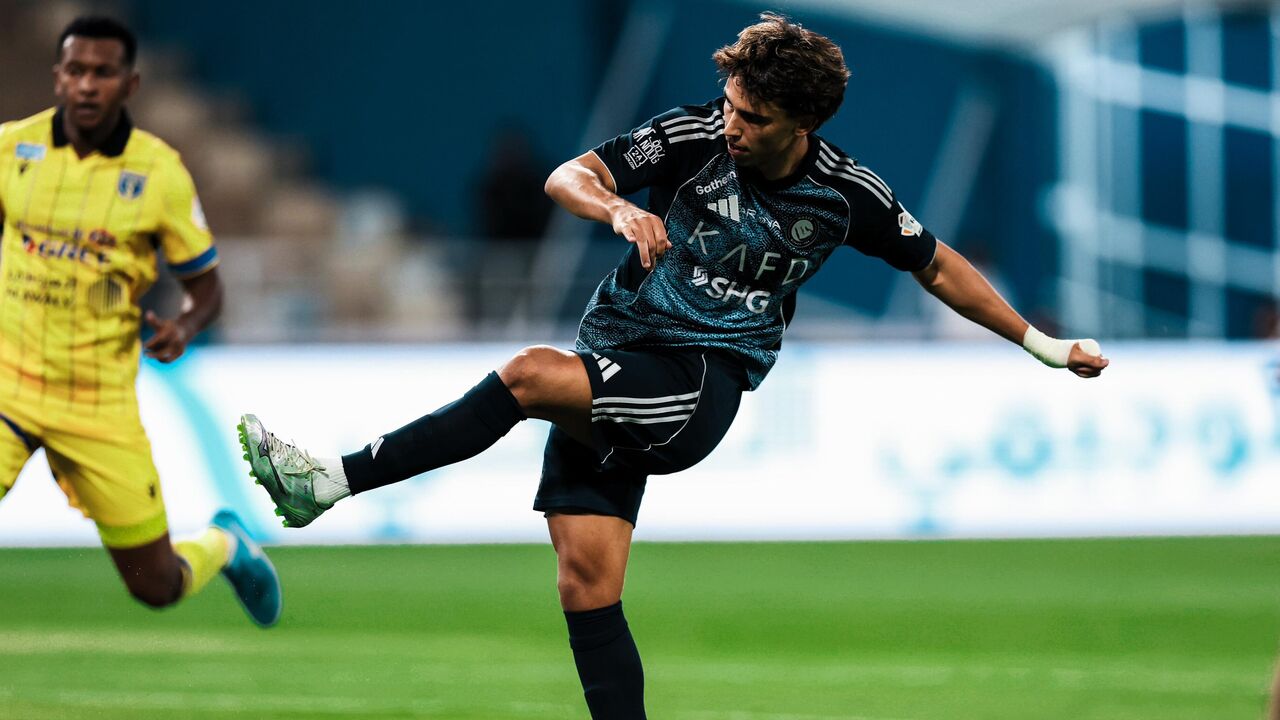 João Félix é sexto jogador de sempre que mais dinheiro movimentou