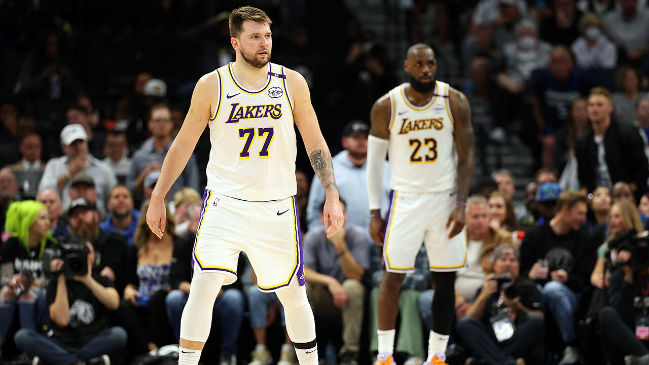 LeBron James e Luka Doncic nos Los Angeles Lakers, equipa vendida a Mark Walter por 8,6 mil milhões de euros