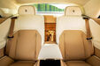 Rolls-Royce Spectre tem tributo a cão de clientes, Bailey, um cruzado Labrador/Golden Retriever
