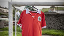 Santa Clara apresenta camisola retro inspirada em Rabo de Peixe
