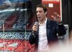 Rui Costa discursa aos sócios e adeptos na Casa do Benfica em Coimbra