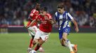 Amar Dedic e Francisco Moura travaram duelos intensos no FC Porto-Benfica