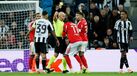 Marciniak esteve no Newcastle-Benfica