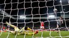 Newcastle derrota Benfica