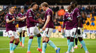 Jogadores do Burnley a festejar