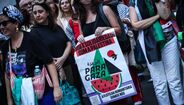 Manifestação pró-Palestina junto à embaixada de Israel em Lisboa