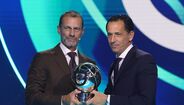 Ceferin e Pedro Proença juntos num evento de futebol