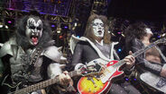 Ace Frehley, guitarrista e membro fundador dos KISS, morreu aos 74 anos