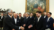 Aguiar-Branco recebe seleção portuguesa na Assembleia da República