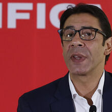 <![CDATA[ Rui Costa divulga programa: luta para reter talento e contar sempre com 8 jovens da formação na primeira equipa ]]>