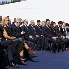 <![CDATA[ Amigos, familiares e plantel do FC Porto na homenagem a Jorge Costa no Centro de Treinos do Olival ]]>