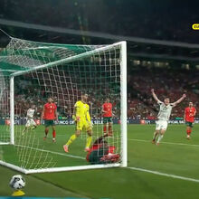 <![CDATA[ O golo de Szoboszlai que despejou um balde de água bem gelada em Alvalade ]]>