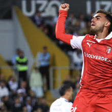 <![CDATA[ Entradas e saídas Sp. Braga: fluxo supera os 360 M€ na última década ]]>
