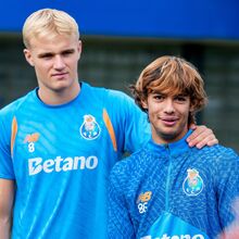 <![CDATA[ Dez internacionais de volta aos treinos do FC Porto, faltam regressar três ]]>