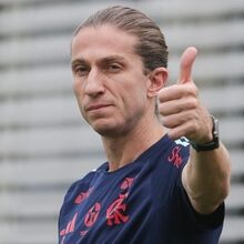 <![CDATA[ Jorge Mendes assume renovação de Filipe Luís com Flamengo ]]>