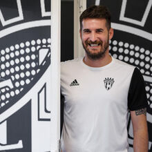 <![CDATA[ Adversário do FC Porto é orientado por antigo dragão: «Gosto pessoal? Sim, mas não há nenhuma vingança» ]]>