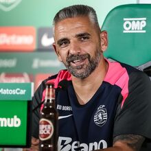 <![CDATA[ Em direto: siga a antevisão de Rui Borges ao dérbi com o Benfica ]]>