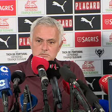 <![CDATA[ José Mourinho deixa incentivo à 'concorrência' de Pavlidis: «Temos dezenas de jogos pela frente» ]]>