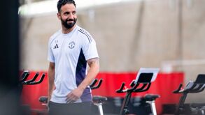 Manchester United equaciona particular na Arábia Saudita