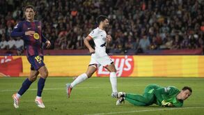 Gonçalo Ramos marca, Nuno Mendes assiste e PSG vence Barcelona