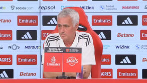 Mourinho elogia Froholdt: «É muito bom jogador. Já o conhecia...»
