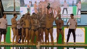 V. Guimarães conquista Supertaça masculina de polo aquático
